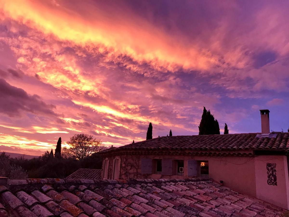 Le Chant Du Coeur Bed & Breakfast Roussillon  Exterior photo